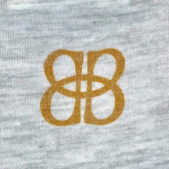 Take 40% Off “I ☘️ Baileys” Unisex T-Shirt - Picture 4 of 7